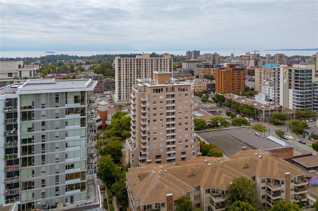 Third View of 930 Yates St, Victoria, BC, V8V 4Z3