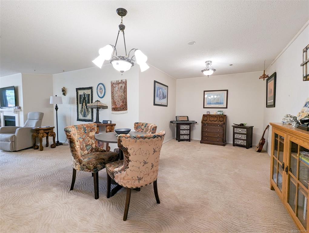 Third View of 1560 Hillside Ave, Fifteen Sixty, Victoria, BC, V8T 5B8