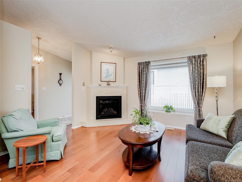 Fifth View of 13 Eagle Lane, View Royal, BC, V9A 7M2