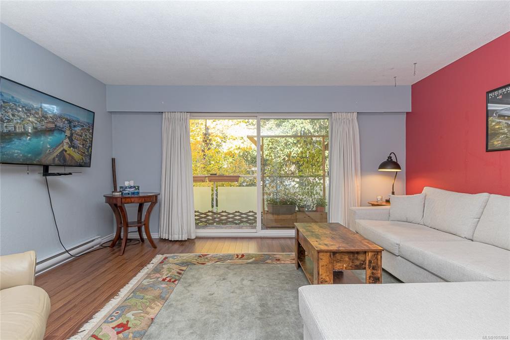 Fourth View of 1490 Garnet Rd, McKenzie House, Saanich, BC, V8P 5L1