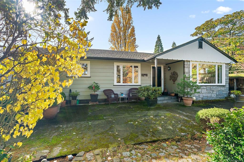 Fifth View of 943 Selkirk Ave, Esquimalt, BC, V9A 2V2