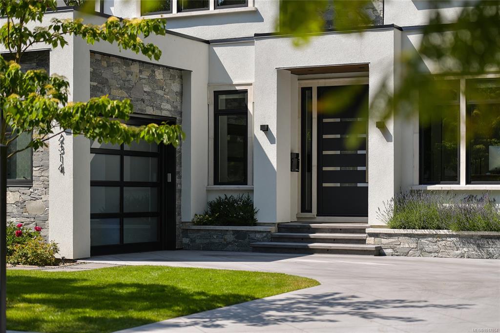 Fourth View of 2314 Windsor Rd, Oak Bay, BC, V8S 3E3