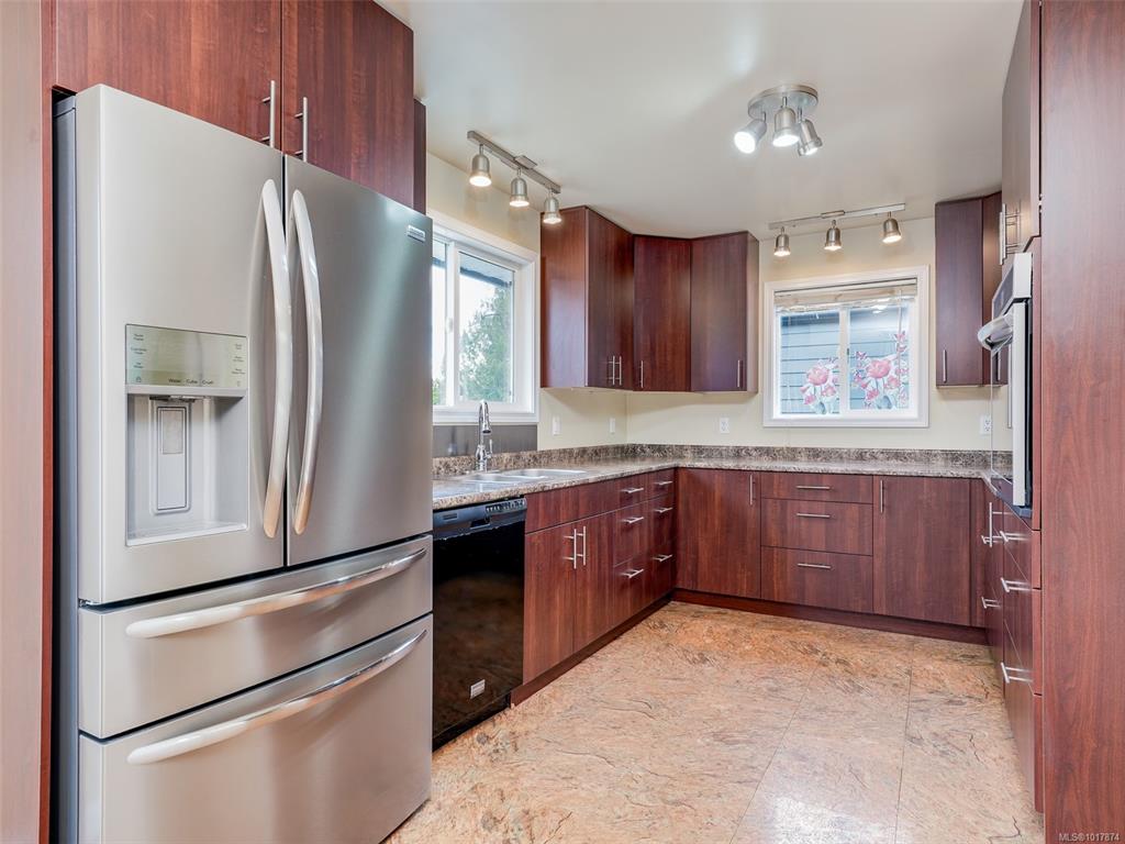 6989 Grant Rd W, 1017874, BC,