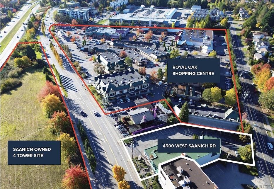 Third View of 4500 West Saanich Rd, Saanich, BC, V8Z 5L3