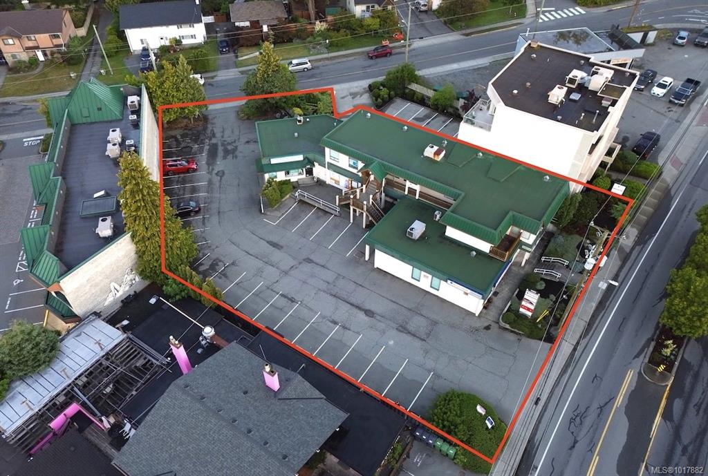 Fifth View of 4500 West Saanich Rd, Saanich, BC, V8Z 5L3