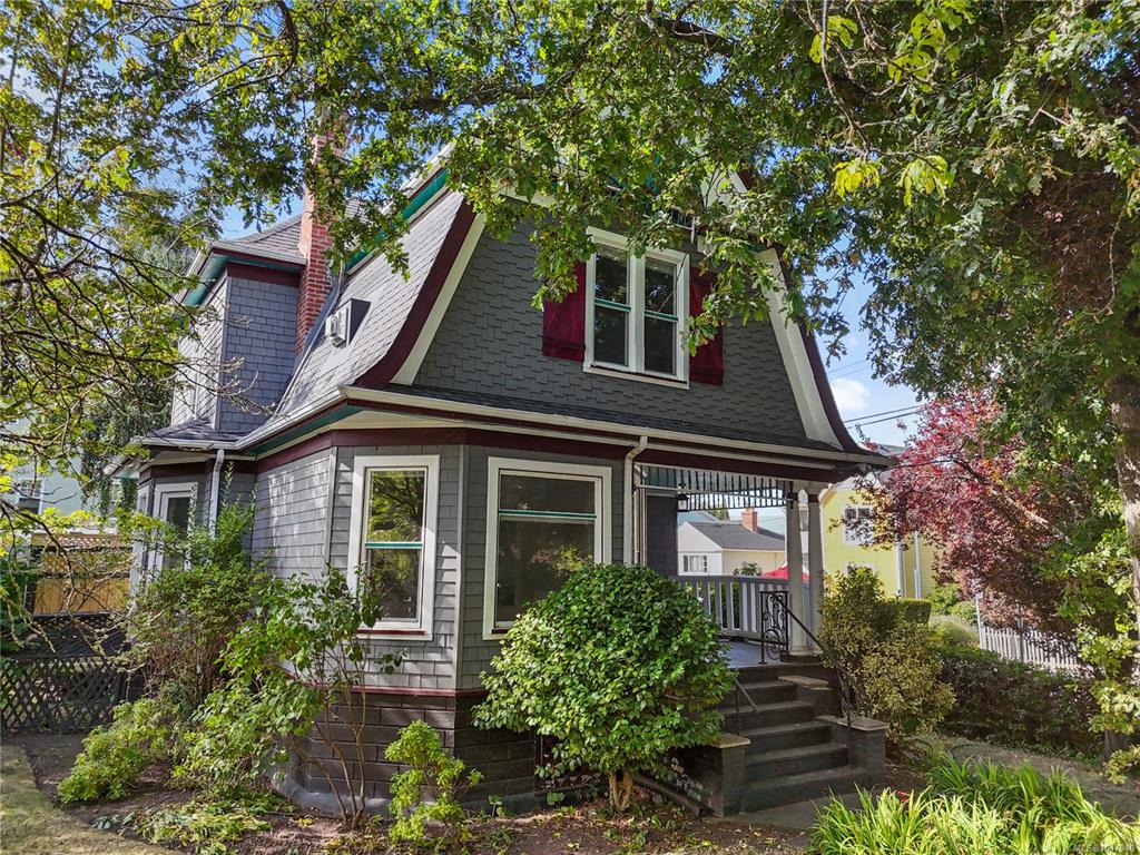 Second View of 1726 Stanley Ave, Victoria, BC, V8R 3W8