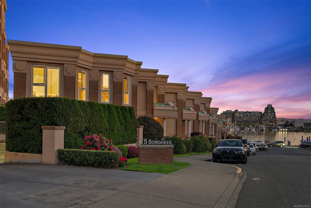 Fifth View of 75 Songhees Rd, Mariners Landing, Victoria, BC, V9A 7M5