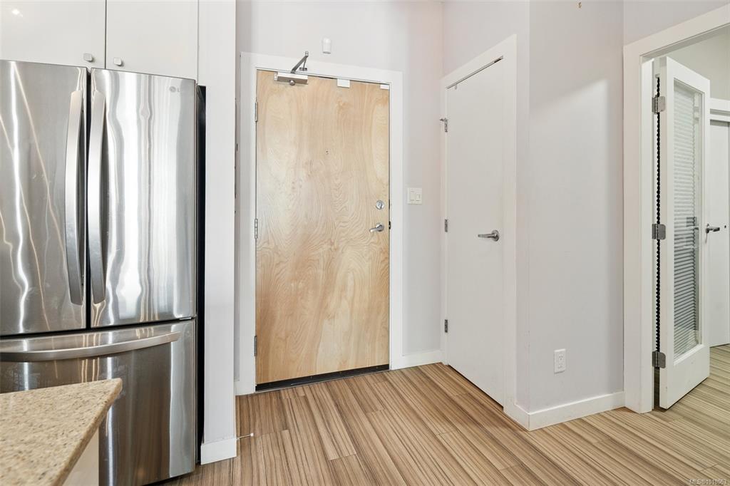 Fifth View of 2871 Jacklin Rd, Langford, BC, V9B 0P3