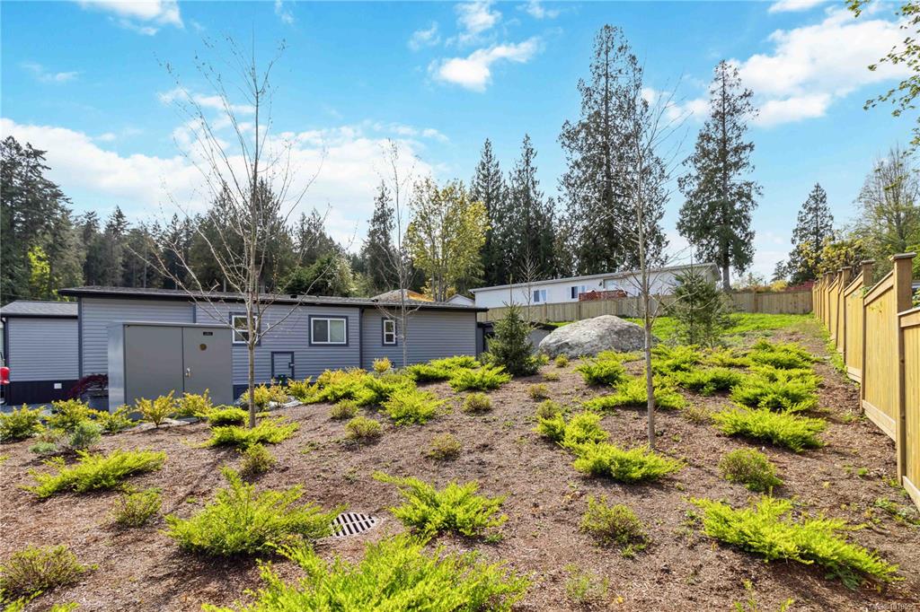 Fifth View of 747 Old Place Rd, Central Saanich, BC, V8M 0C3