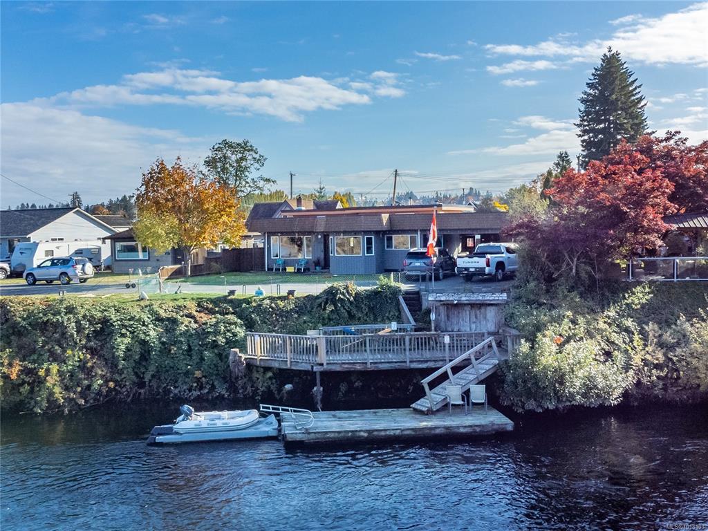 1631 20th Ave, 1018103, BC,