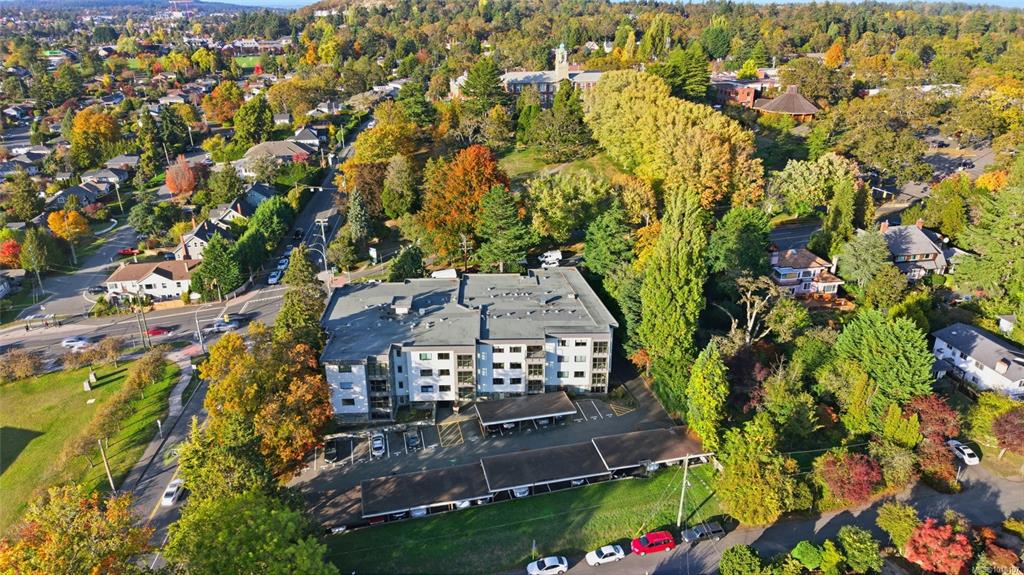 1875 Lansdowne Rd, 1018107, BC,