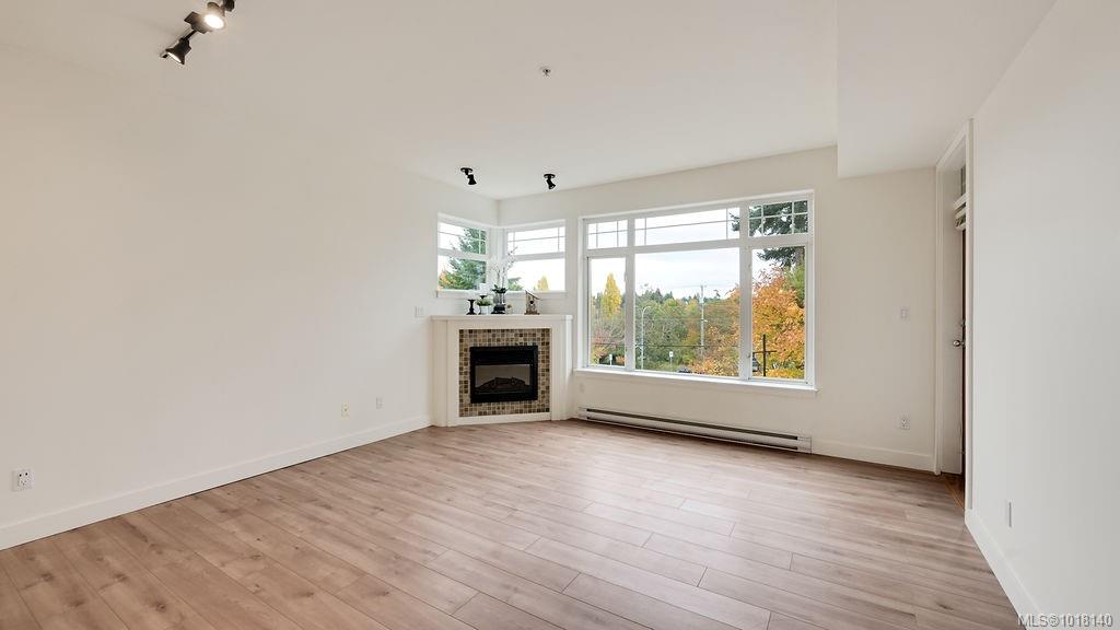 Third View of 1115 Craigflower Rd, The Ironwood, Esquimalt, BC, V9A 7R1