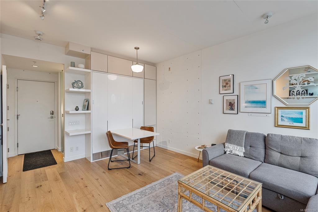 Fourth View of 456 Pandora Ave, Victoria, BC, V8W 0E3
