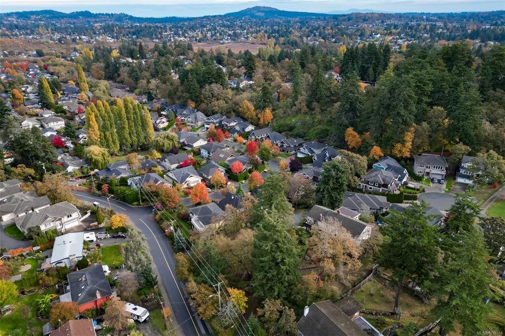 Second View of 3841 Wilkinson Rd, Saanich, BC, V8Z 5A3