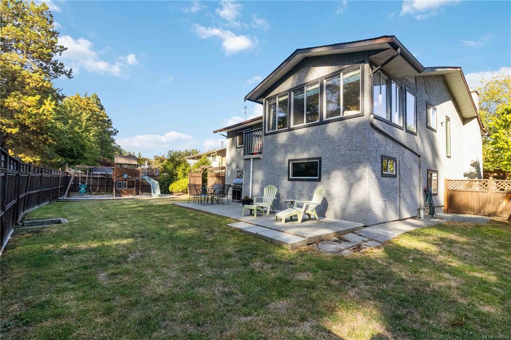 4254 Eastridge Cres, 1018185, BC,