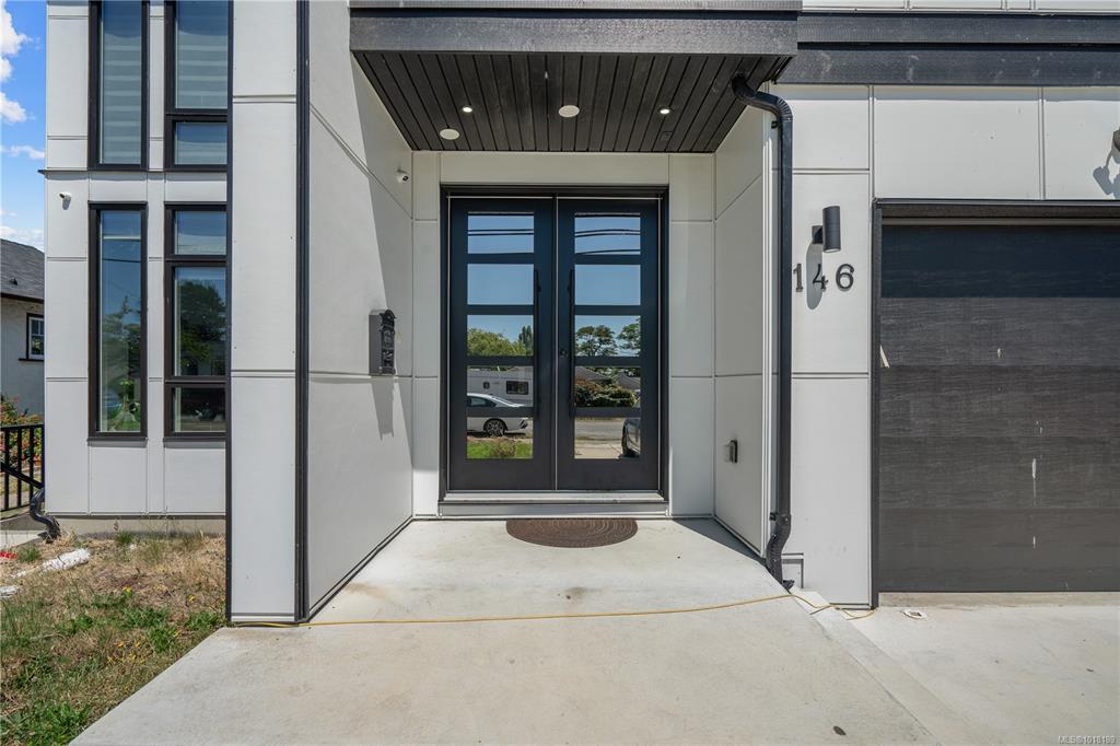 Third View of 146 Cadillac Ave, Saanich, BC, V8Z 1T6