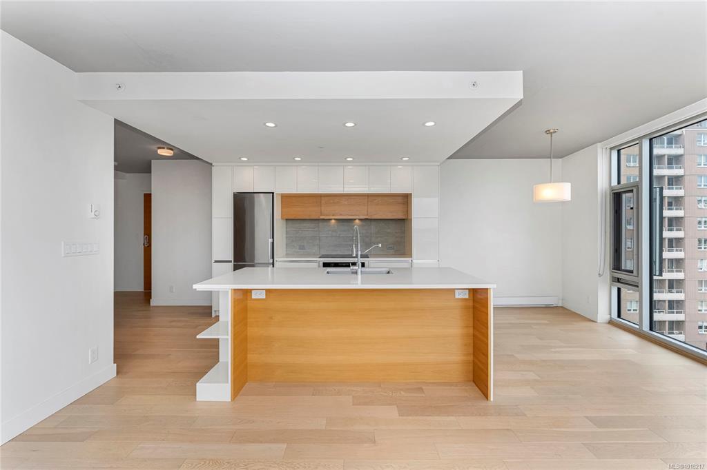 989 Johnson St, 1018217, BC,