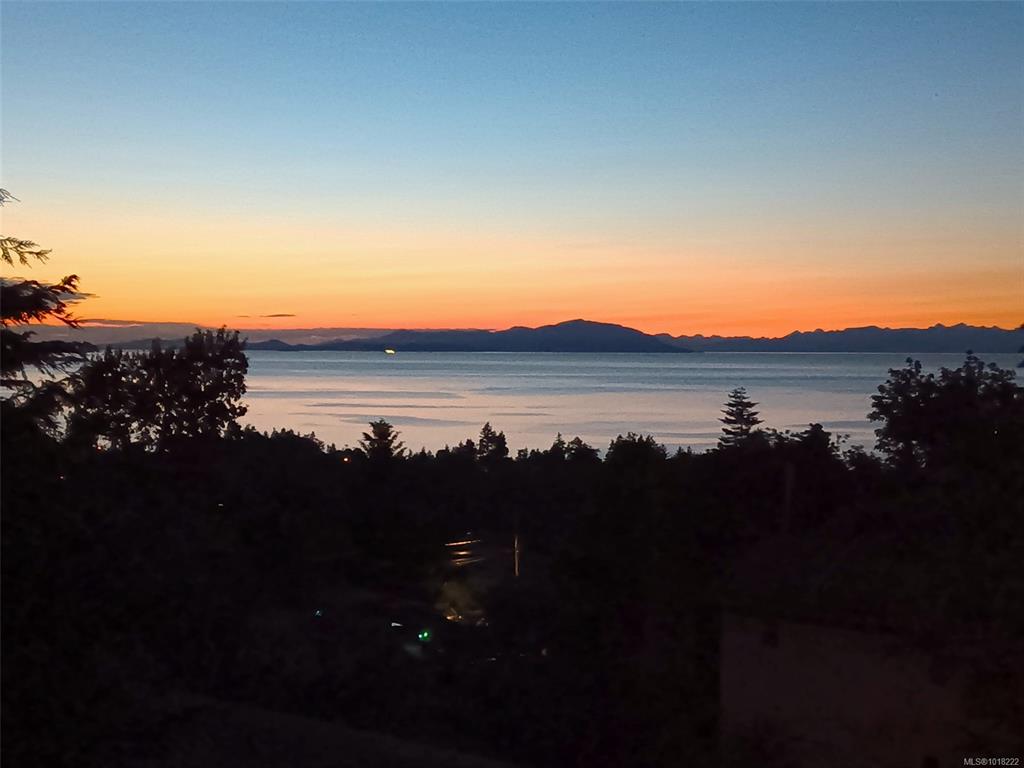 4955 Laguna Way, 1018222, BC,