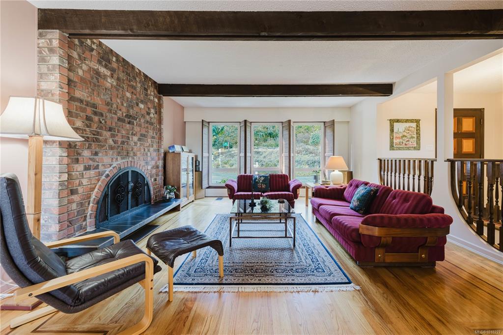 Fifth View of 4353 Cedar Hill Rd, Saanich, BC, V8N 5L8