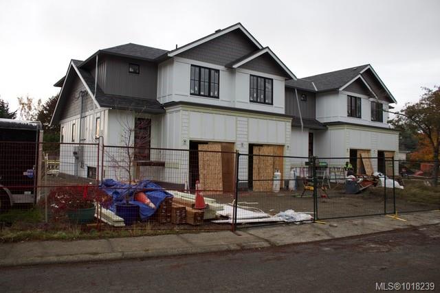 Fourth View of 3513 Henderson Rd, Henderson Park, Oak Bay, BC, V8R 3K5