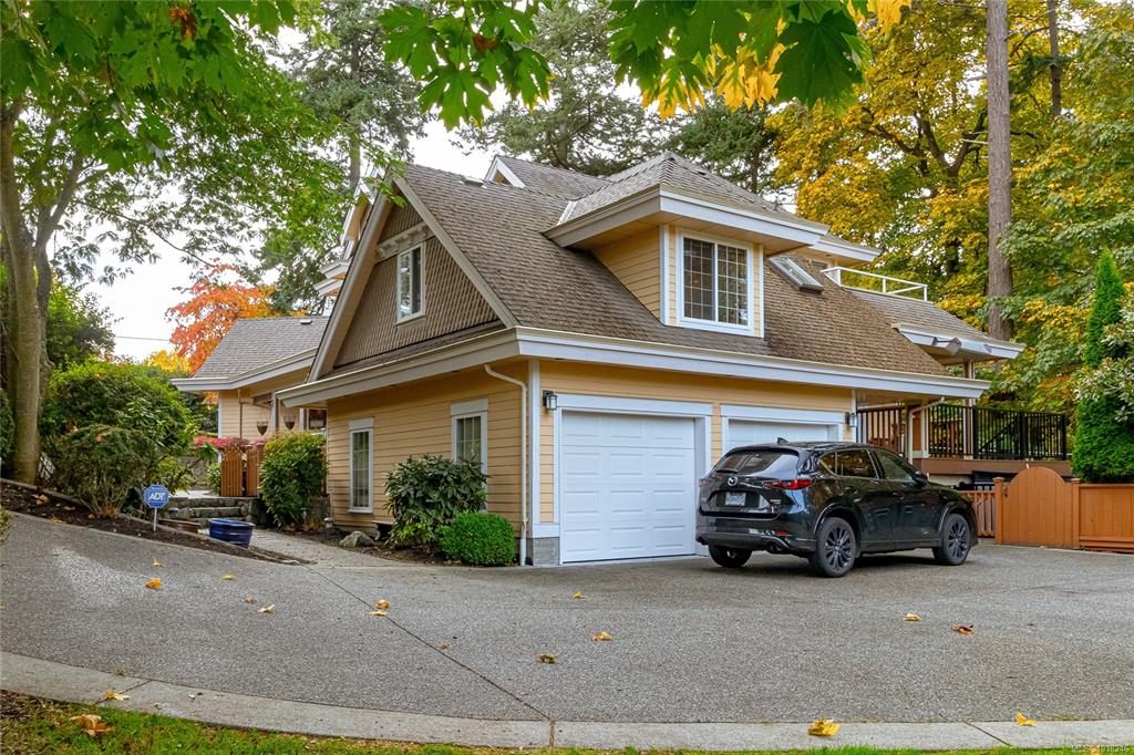 Second View of 4512 Gordon Point Dr, Saanich, BC, V8Z 6L2