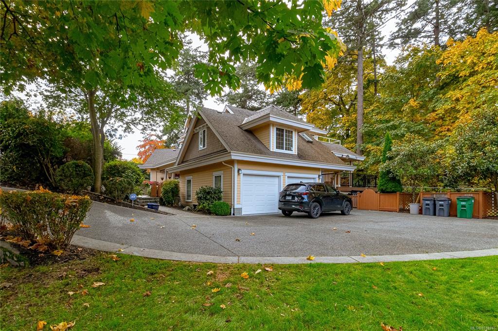 Third View of 4512 Gordon Point Dr, Saanich, BC, V8Z 6L2