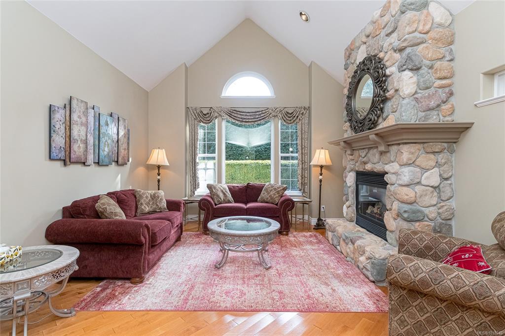 Fourth View of 4512 Gordon Point Dr, Saanich, BC, V8Z 6L2