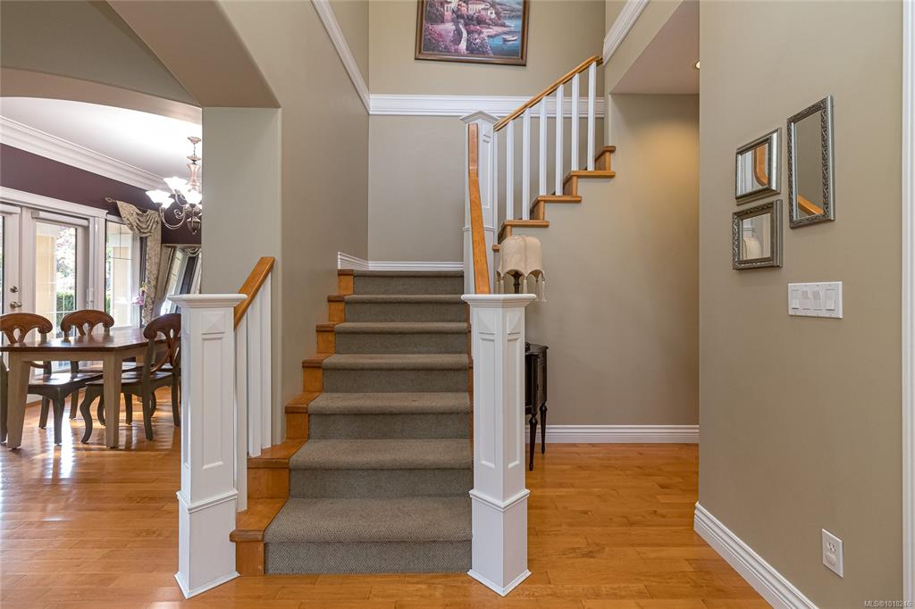 Fifth View of 4512 Gordon Point Dr, Saanich, BC, V8Z 6L2