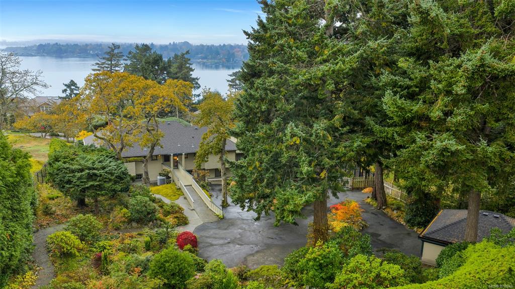 Fourth View of 2850 Sea View Rd, Saanich, BC, V8N 1K8