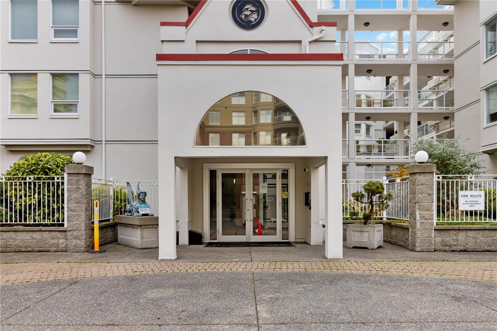 Third View of 11 Cooperage Pl, Victoria, BC, V9A 7J9