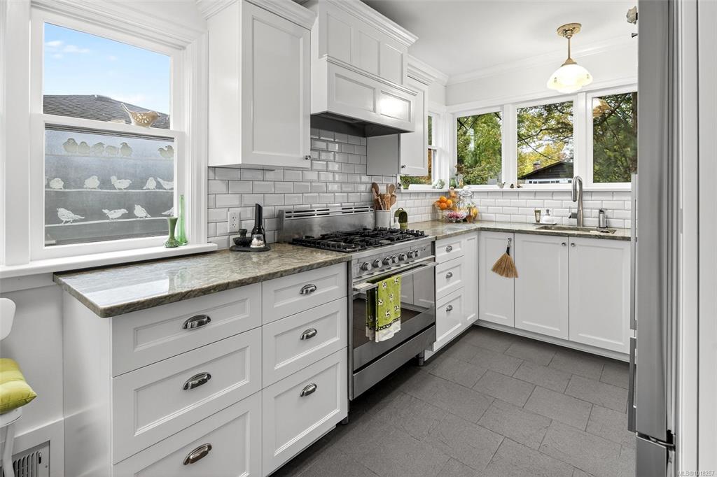 416 Richmond Ave, 1018267, BC,