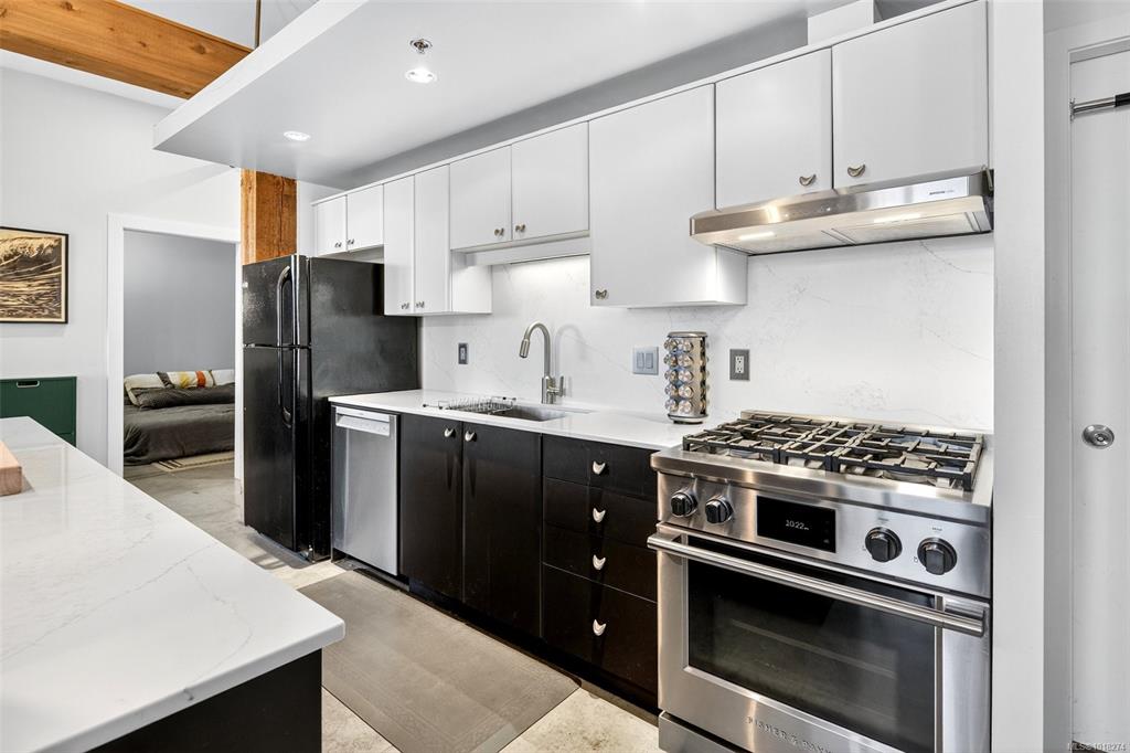 Third View of 455 Sitkum Rd, The Edge, Victoria, BC, V9A 7N9