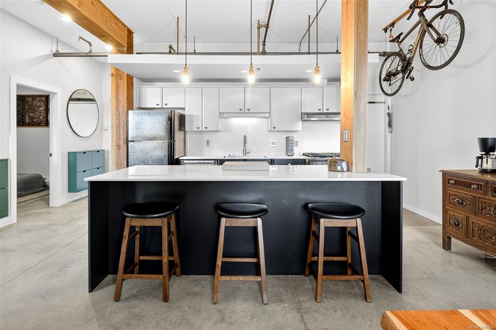 Fourth View of 455 Sitkum Rd, The Edge, Victoria, BC, V9A 7N9