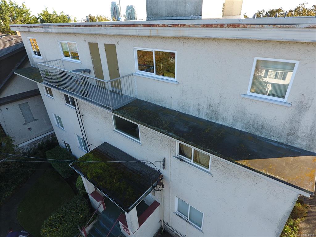 Fourth View of 423 Wilson St, Esquimalt, BC, V9A 3G6