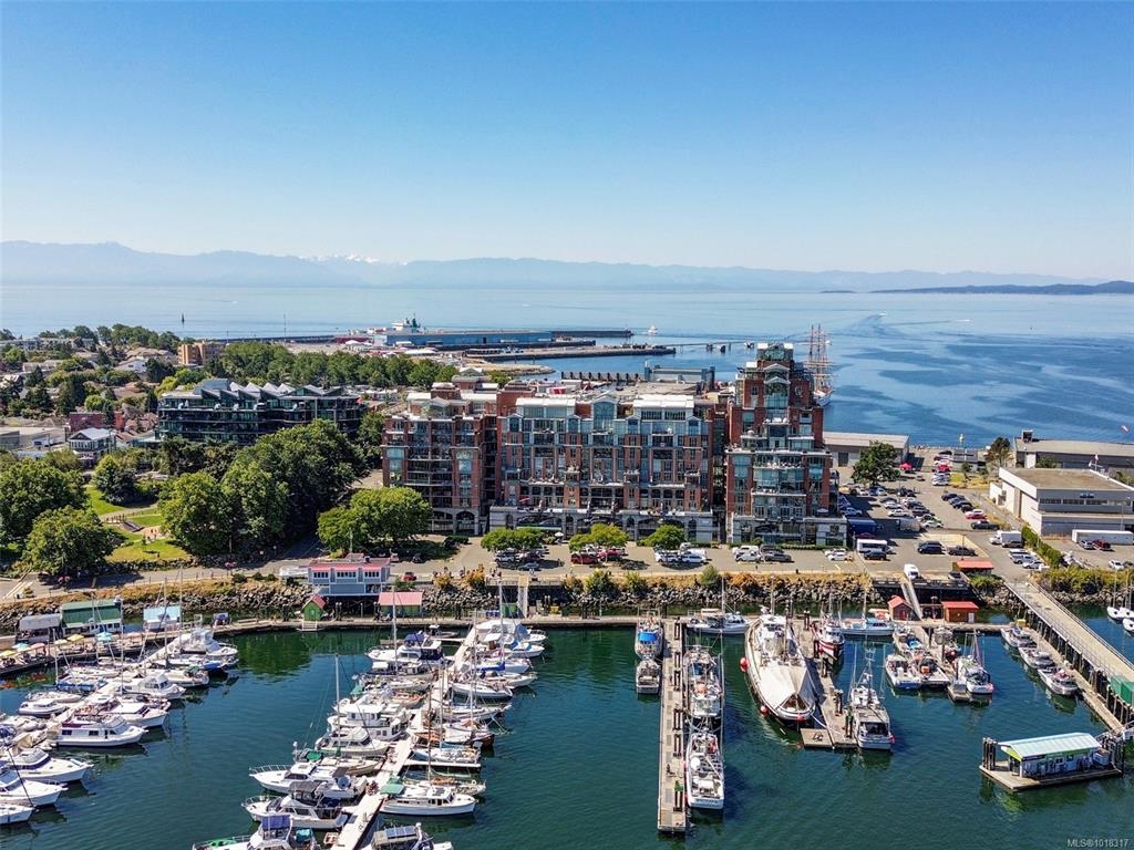 Third View of 21 Dallas Rd, SHOAL POINT, Victoria, BC, V9A 4Z9