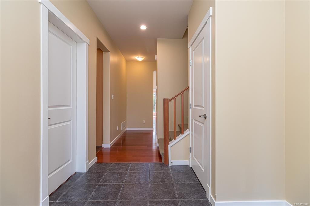 Fourth View of 2211 Graduation Pl, Saanich, BC, V8N 6N3