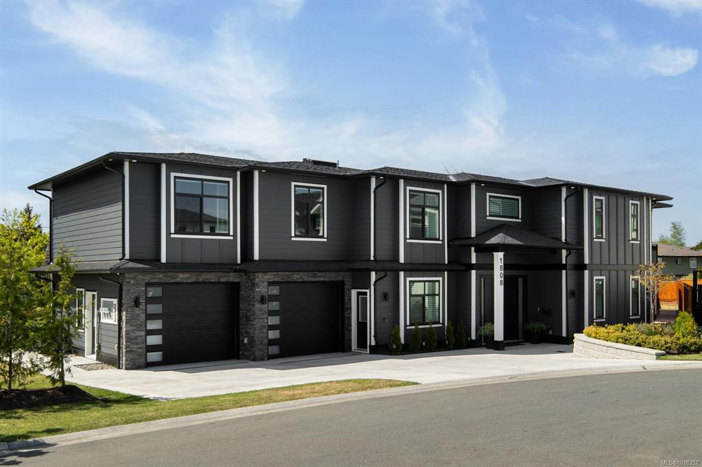 Fifth View of 1808 Feltham Rd, Saanich, BC, V8N 2A6