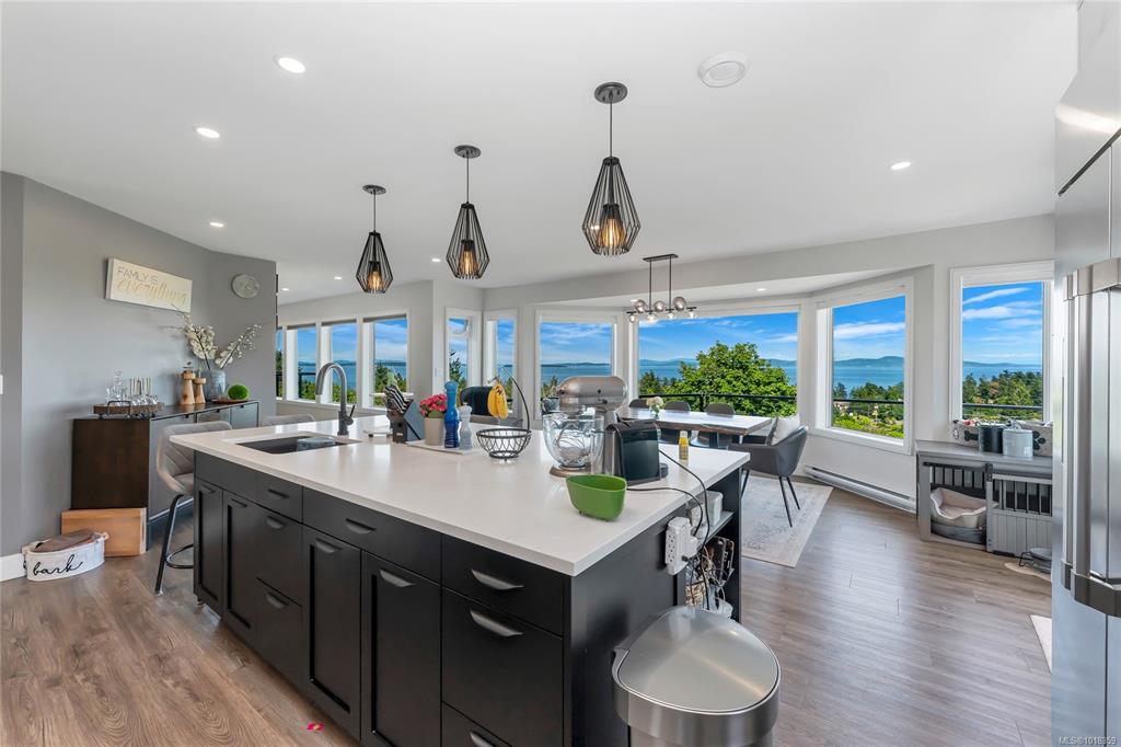 Fourth View of 972 Seapearl Pl, Saanich, BC, V8Y 2X2