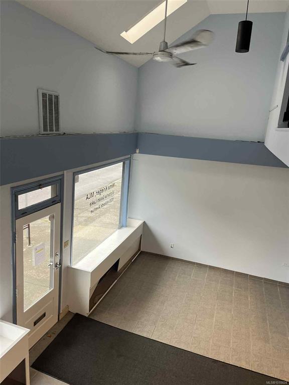 Fifth View of 1020 Hillside Ave, Victoria, BC, V8T 2A3