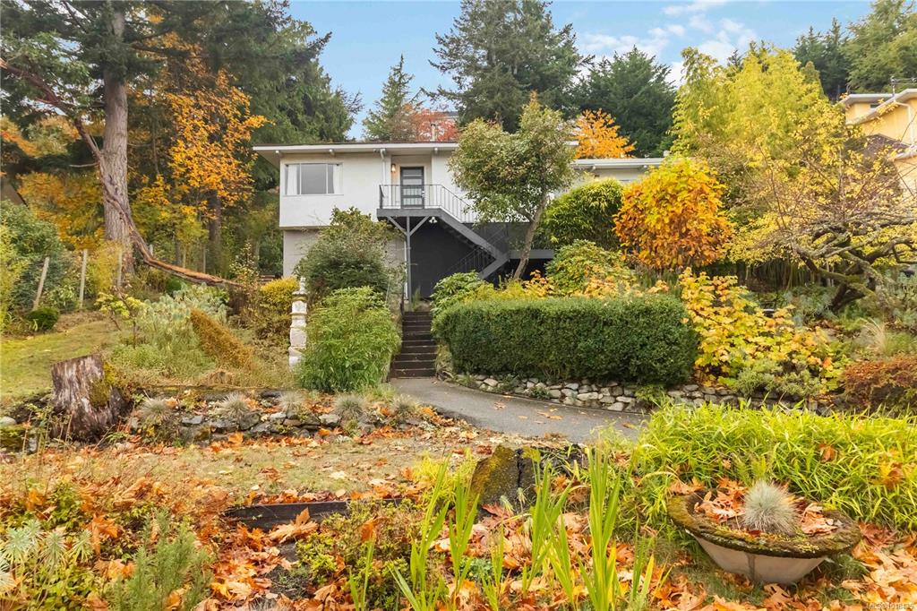 Second View of 4882 Lochside Dr, Saanich, BC, V8Y 2E4