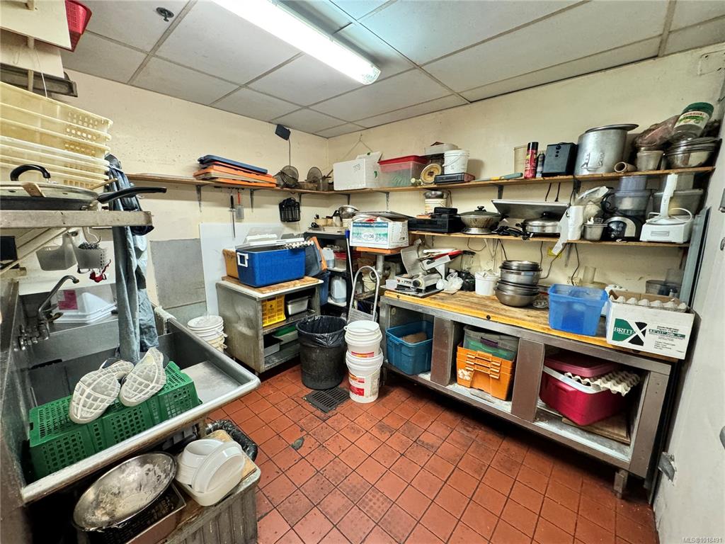 Third View of 1551 Cedar Hill Cross Rd, Saanich, BC, V8P 3E6