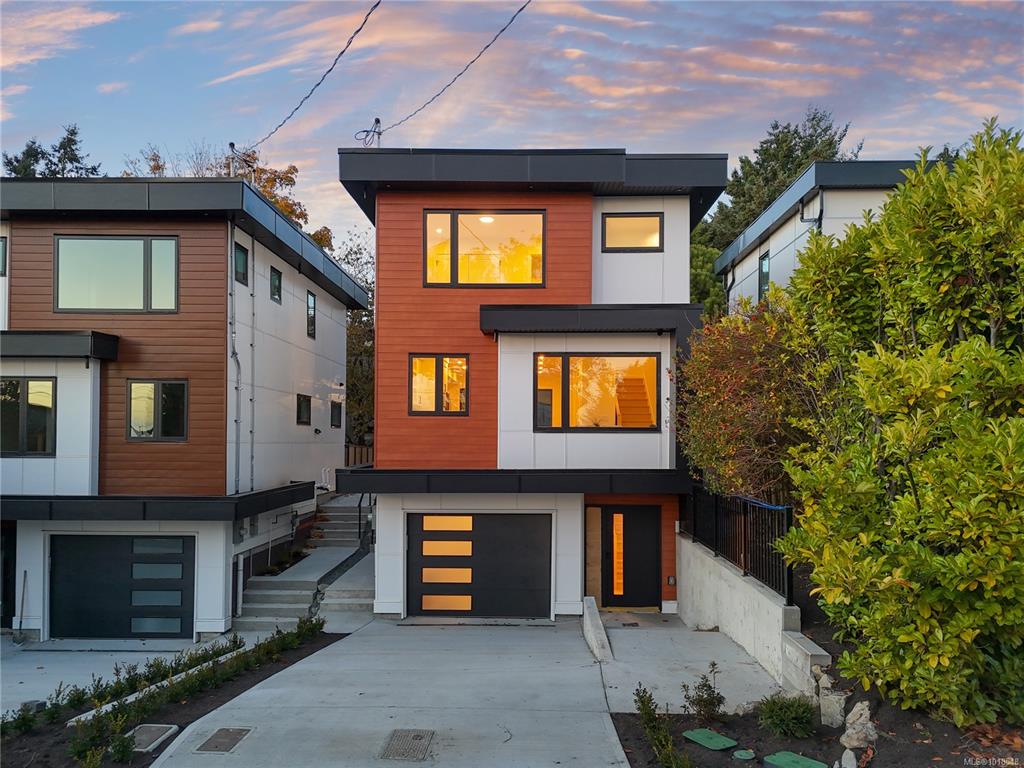 Second View of 1342 Wood St, Esquimalt, BC, V9A 5E1