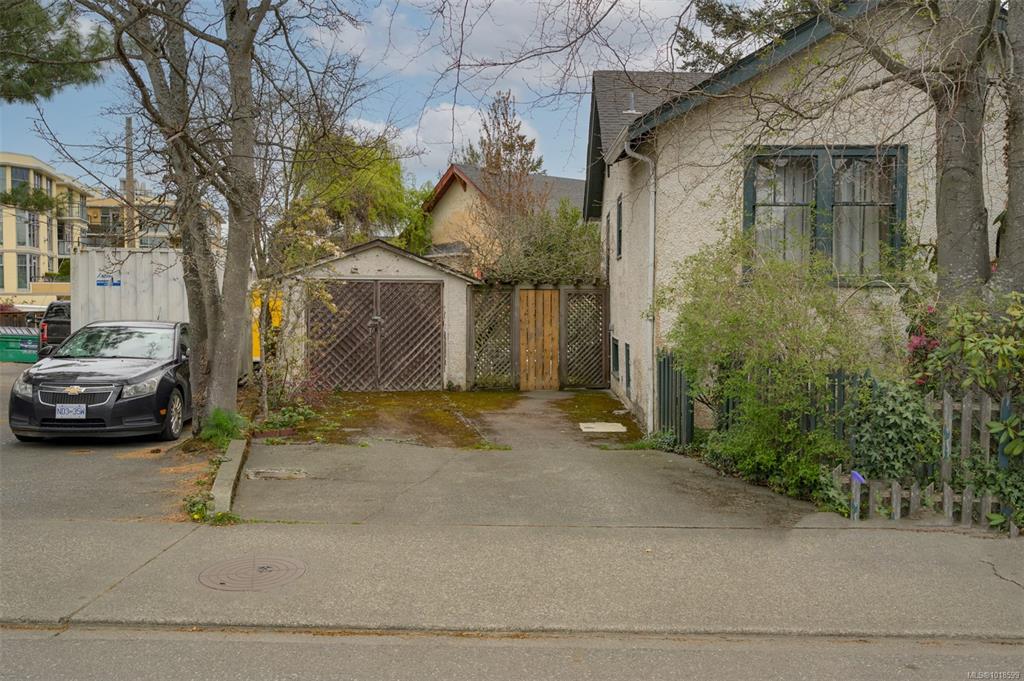 Fourth View of 516 Simcoe St, Victoria, BC, V8W 1L8