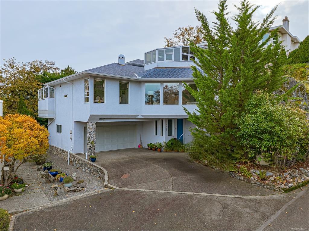 Second View of 3713 Pointer Pl, Saanich, BC, V8P 5S3