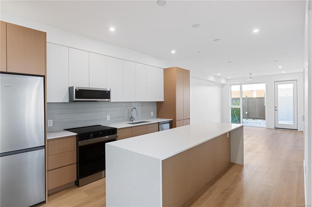 2374 Oakville Ave, 1018608, BC,