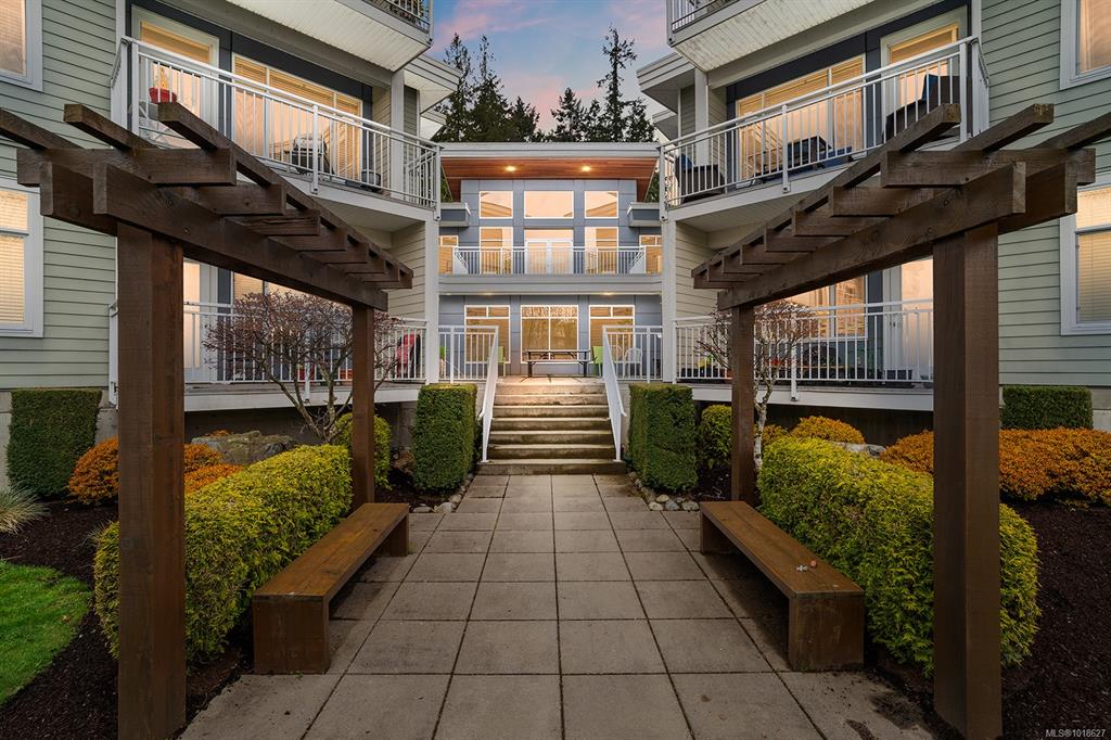 4960 Songbird Pl, 1018627, BC,