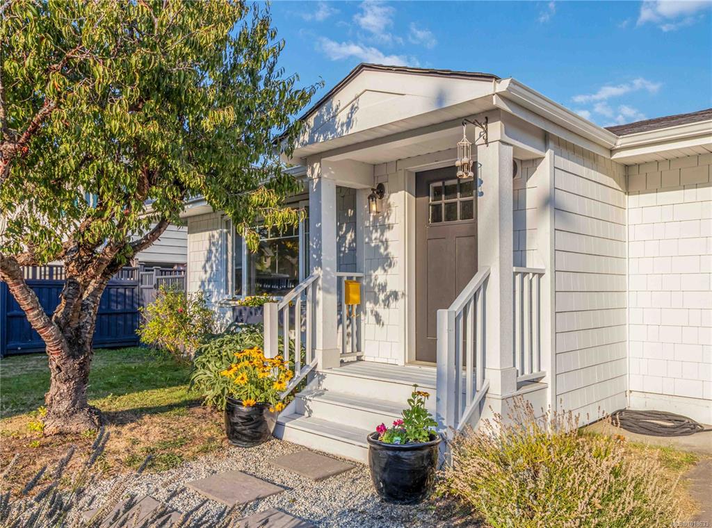 Third View of 2951 Dean Ave, Saanich, BC, V8R 4Y6