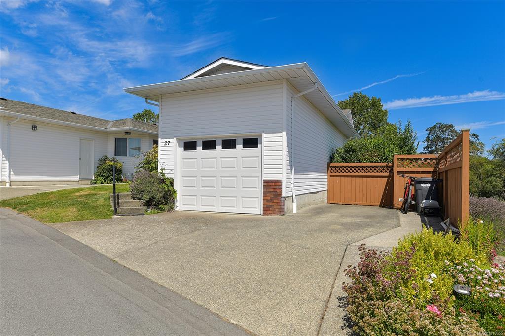 Third View of 4125 Interurban Rd, Saanich, BC, V8Z 4W8