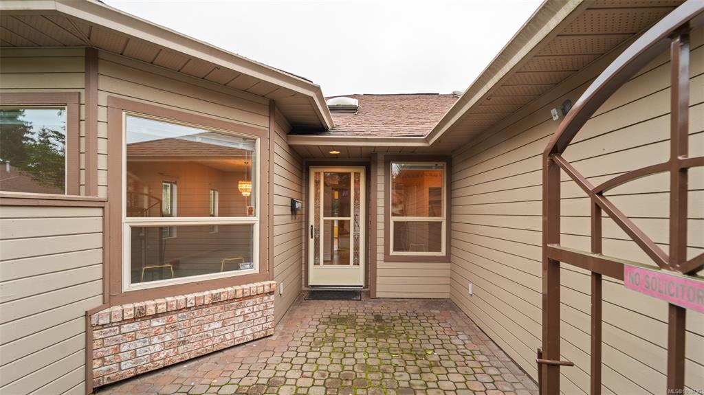 Fifth View of 4515 Pipeline Rd, Arbour Glen, Saanich, BC, V8Z 5M3