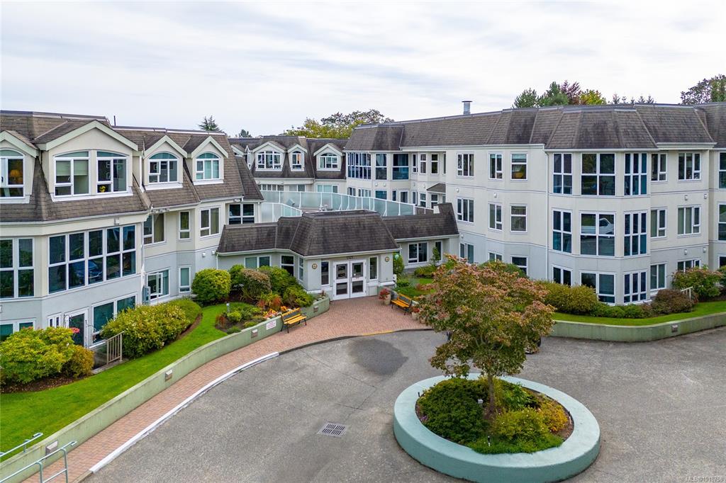 Second View of 1521 Church Ave, Saanich, BC, V8P 5T7